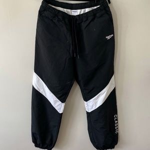 Reebok sweatpants Size L
